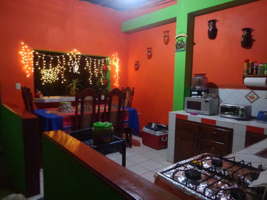 Hostal Leyendas Леон Экстерьер фото