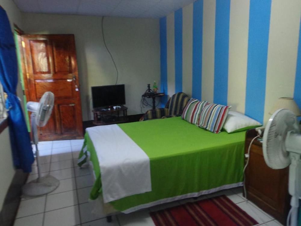 Hostal Leyendas Леон Экстерьер фото