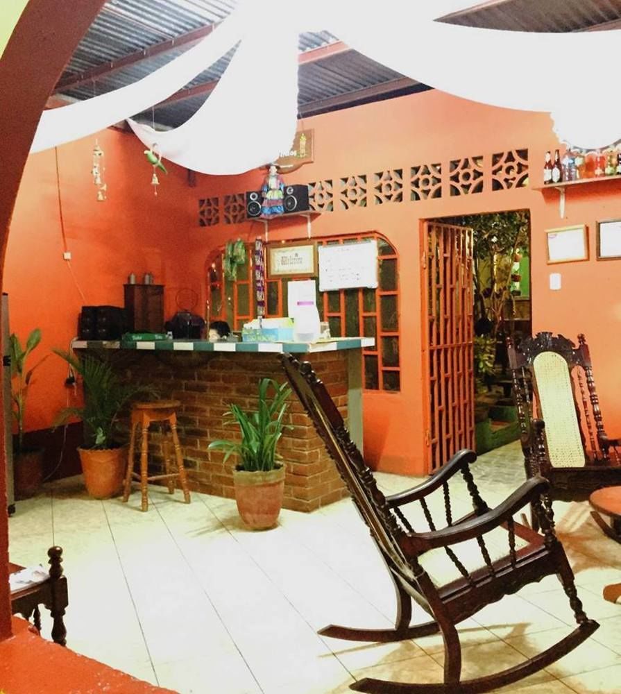 Hostal Leyendas Леон Экстерьер фото